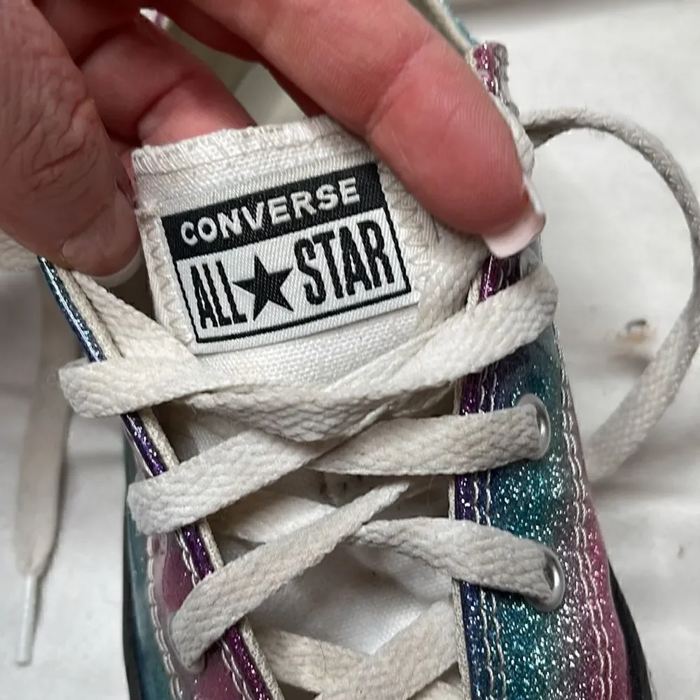Girl’s Converse All Star Low Top Sparkle Sneakers. Size 2.